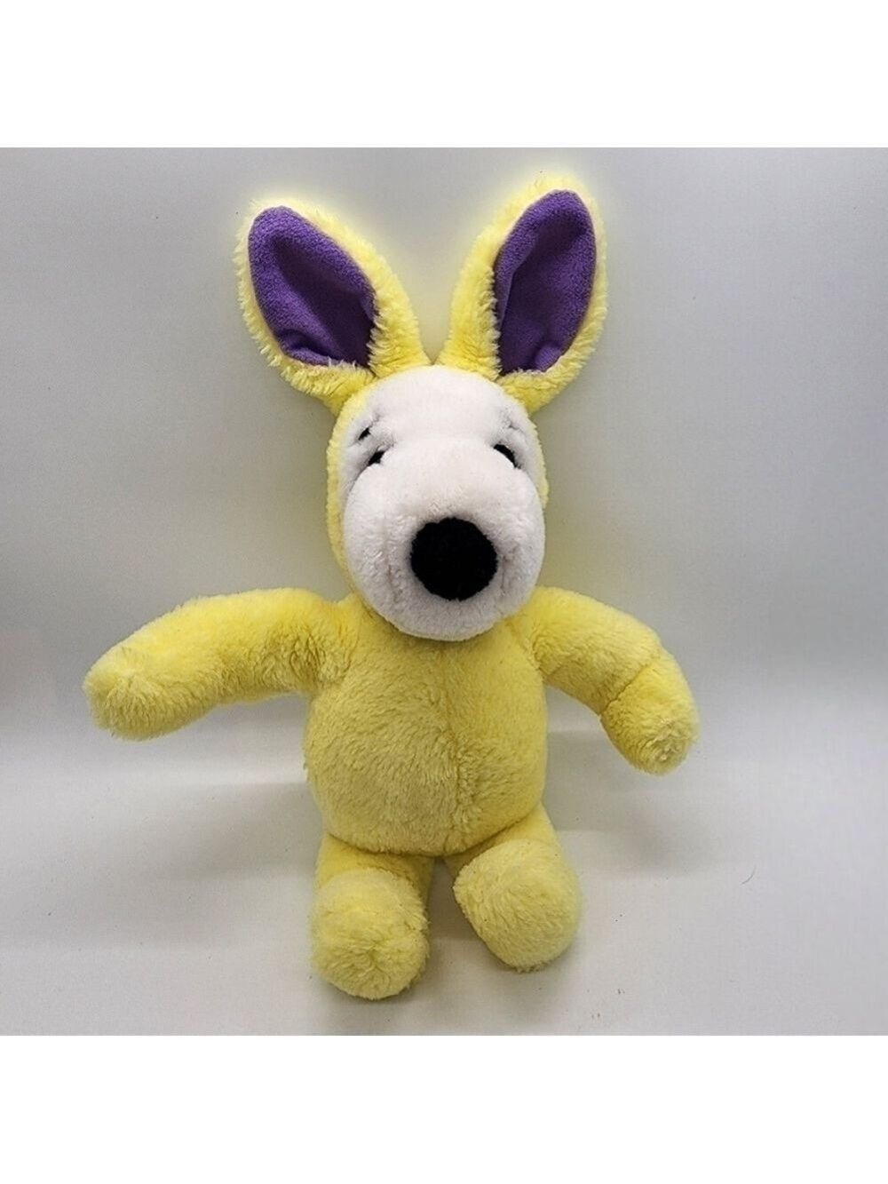 Vintage 1966 Snoopy Peanuts United Featured syndicate yellow Easter Bunny outfit